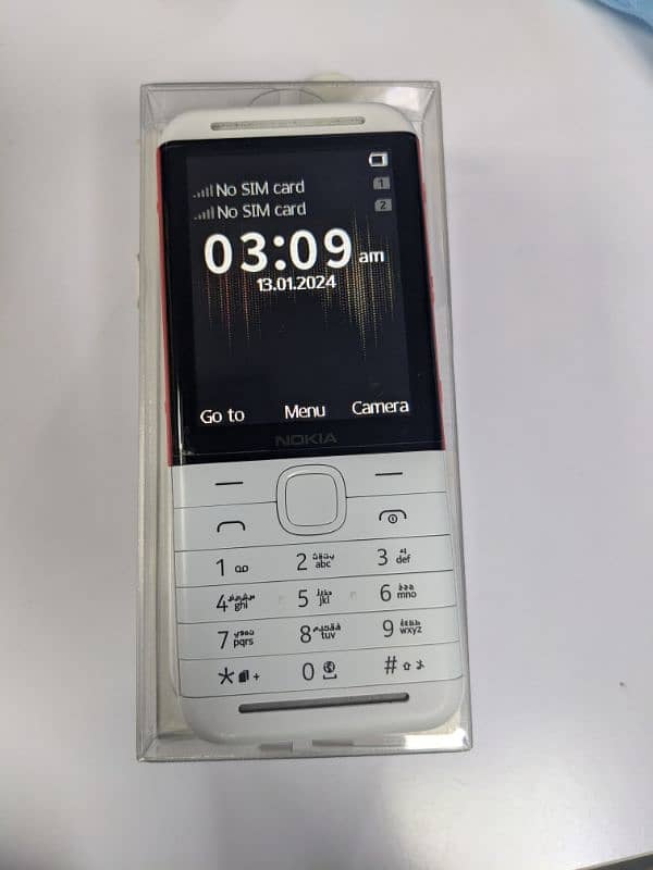 Nokia 5310 (just box open) 0