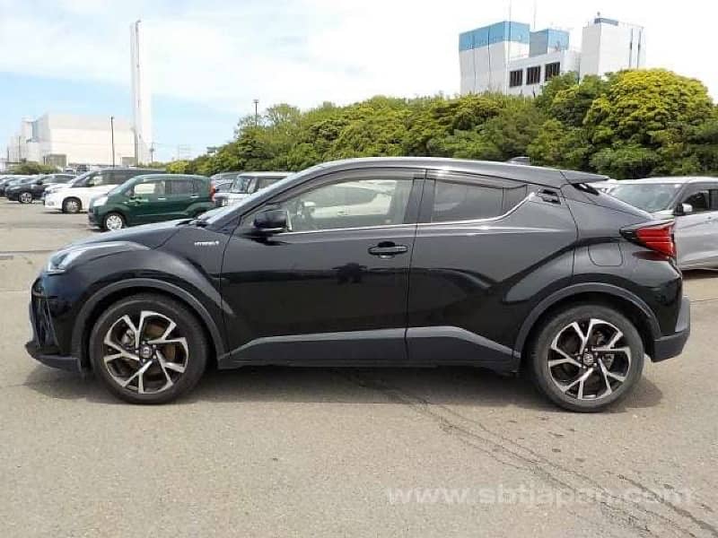 Toyota C-HR 2019 New Shape 1