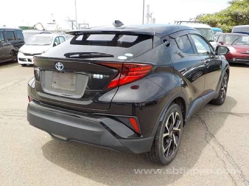 Toyota C-HR 2019 New Shape 5