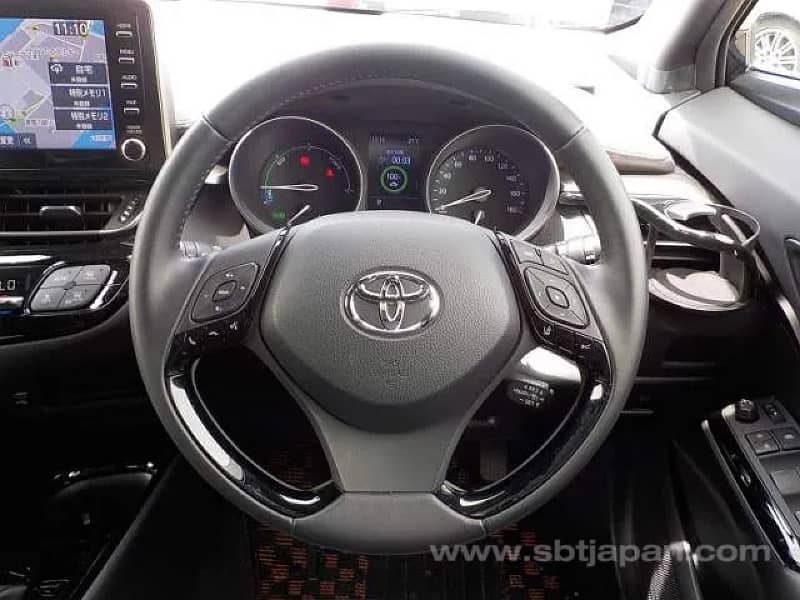 Toyota C-HR 2019 New Shape 8