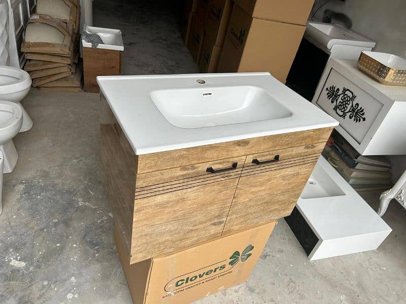 Victorian Style Bathroom Vanity 1