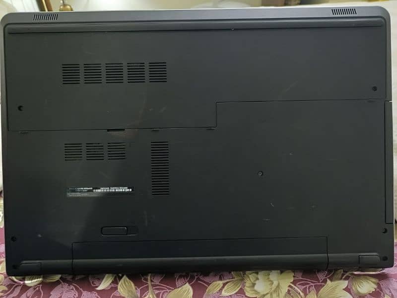 dell Inspiron 5755, 7th gen, 4 gb ram, 320 gb hdd , 17 inch 3