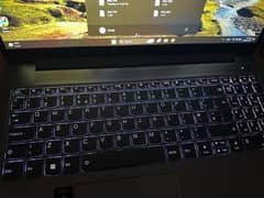 Lenovo Ideapad Slim 3 15IRH8 | i5 13 Gen