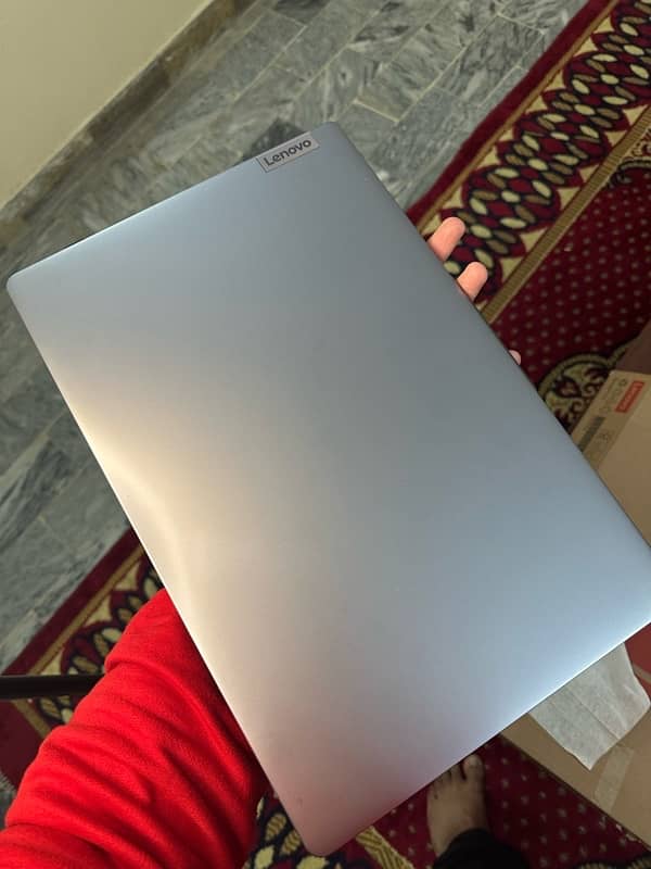 Lenovo Ideapad Slim 3 15IRH8 | i5 13 Gen 2