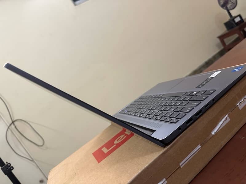 Lenovo Ideapad Slim 3 15IRH8 | i5 13 Gen 5