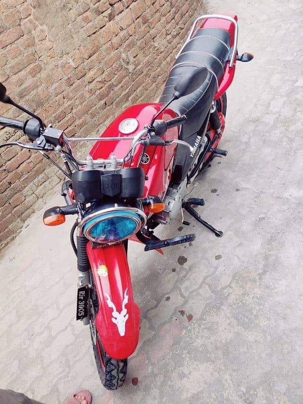 Yamaha 125 in excellent condition 3