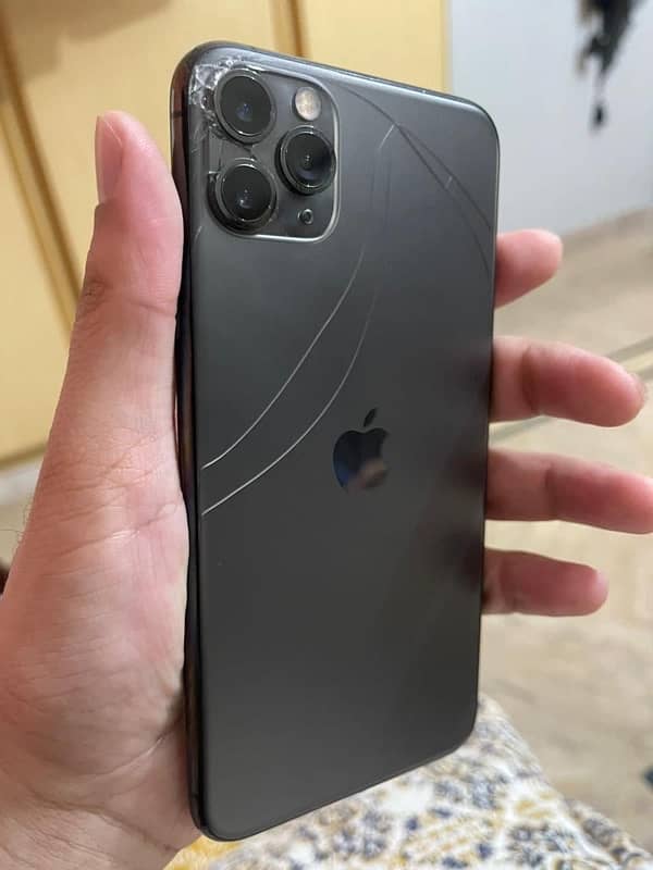 iphone 11 pro max 2