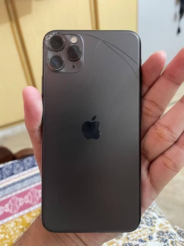 iphone 11 pro max 3