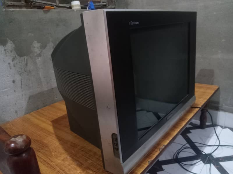 Noble TV for sale in good condition 1