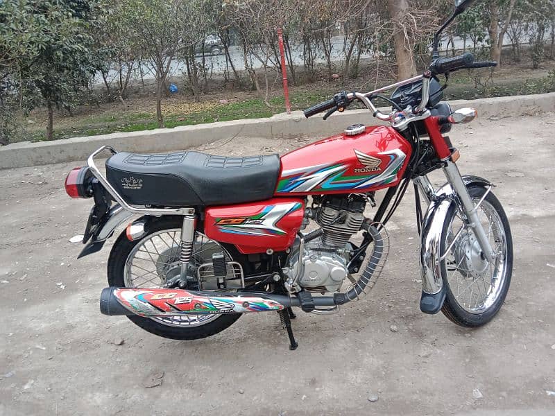 honda 125 2023 3