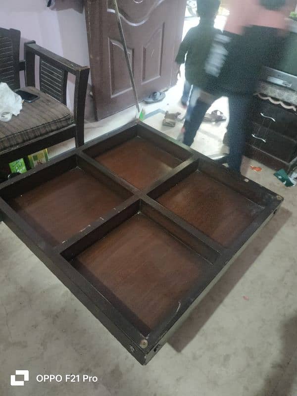 center table size 3*3 4