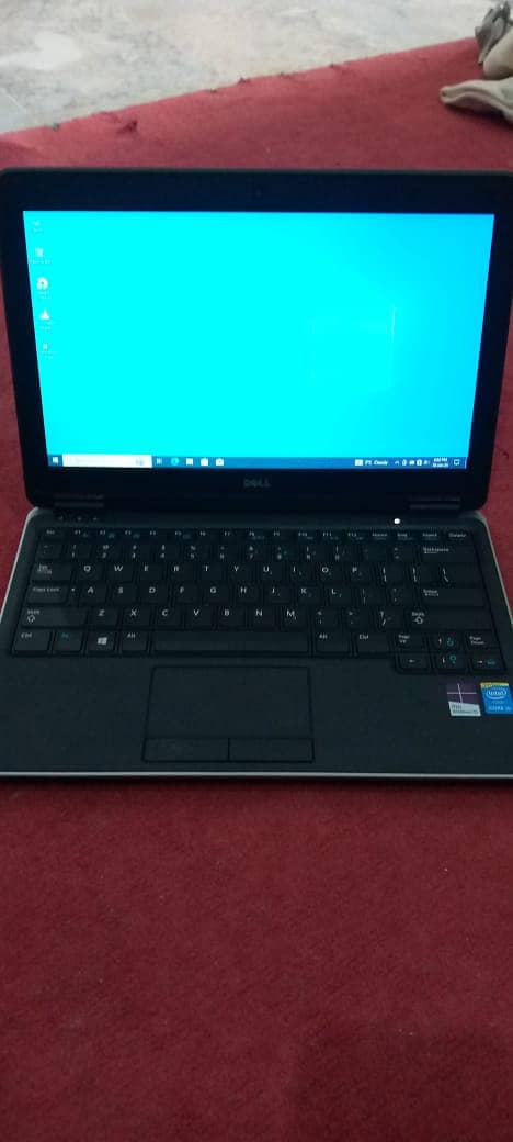 Dell e7240 6