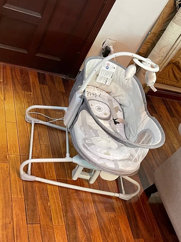 Mastela 4 in 1 Bassinet 2