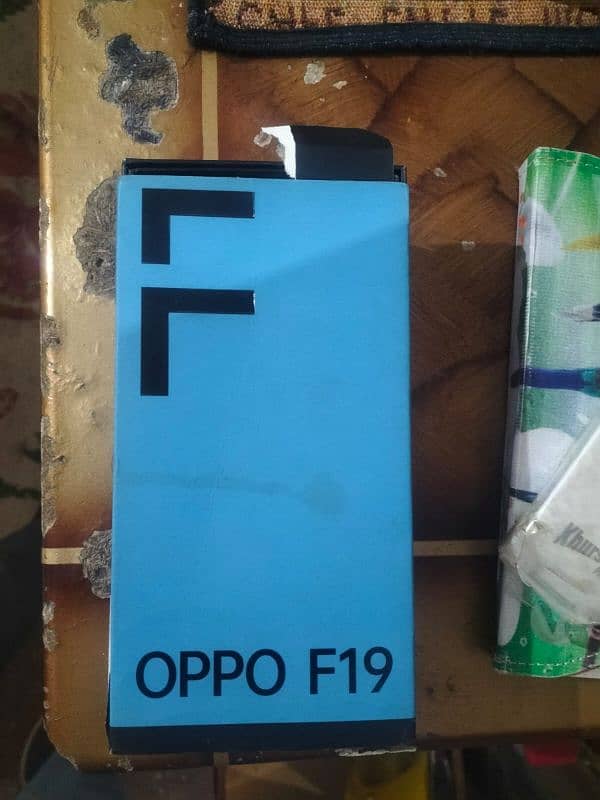 OPPO F19 with box no any fault 6