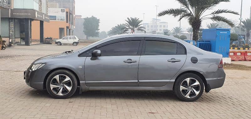 Honda Civic VTi 2012 4