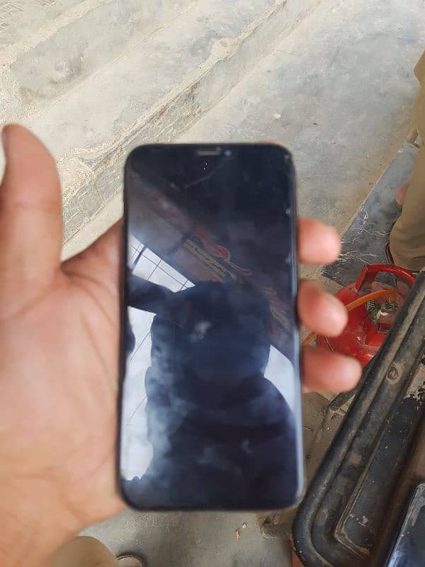 iPhone x non pta  256GB  03322334802 is number pr malomat kare 0