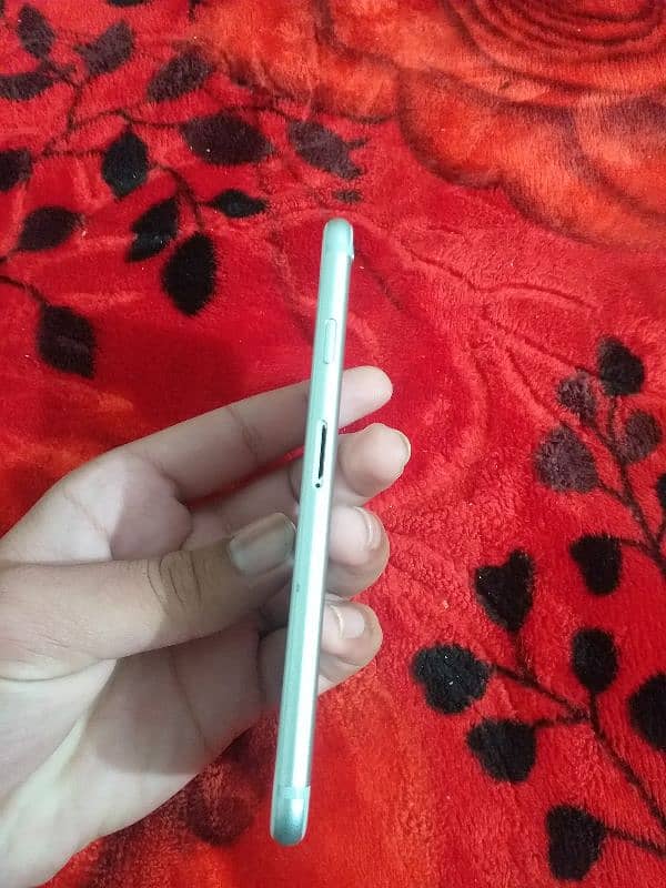 iPhone 6s condition 10/10 5