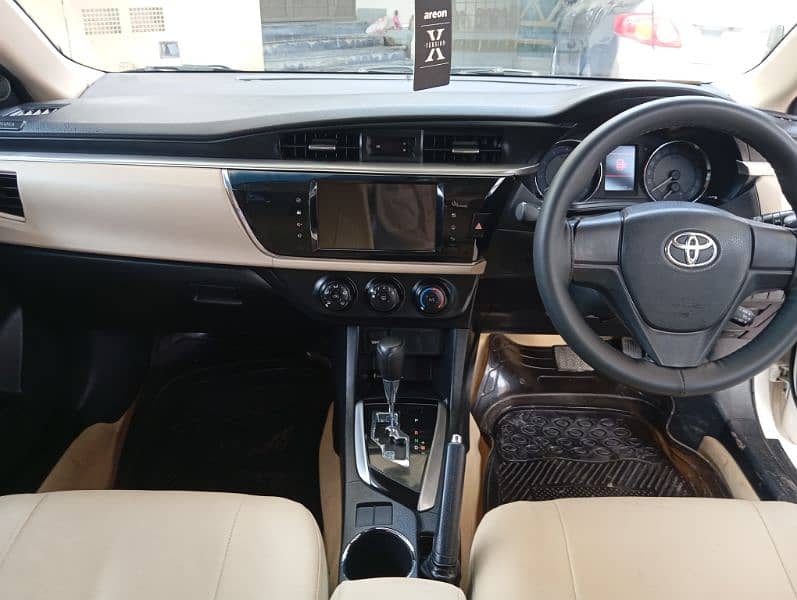 Toyota Altis Grande 2014 10