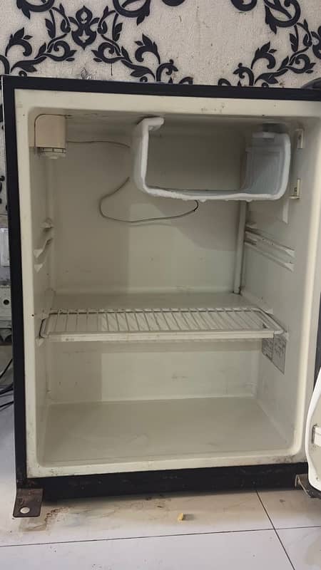 Haier Room Fridge and Freezer 4