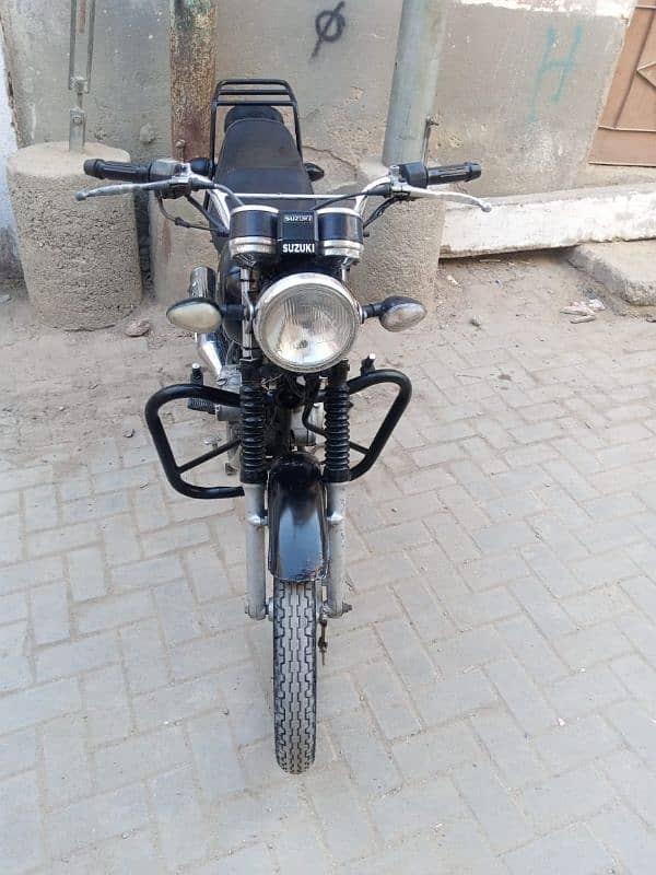 Suzuki bike GS 150 urgent for sale 3