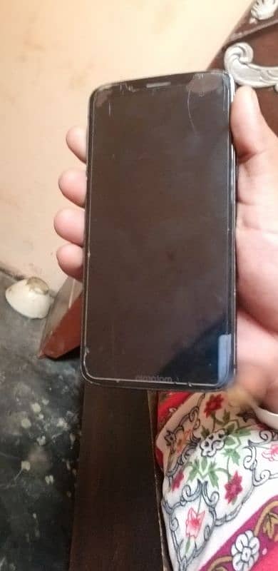 Moto z3 force urgent sale 0