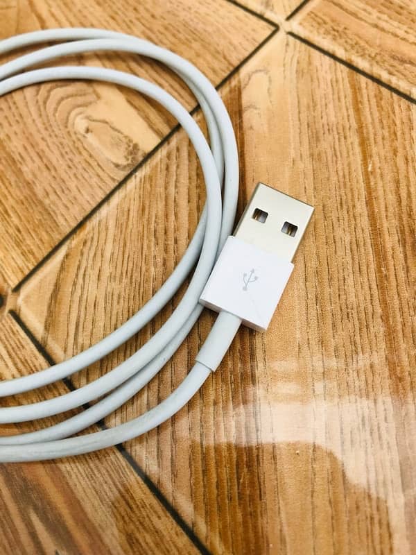 ipad original charger with cable 12Watt, Also use with iphone x,xs,11 4