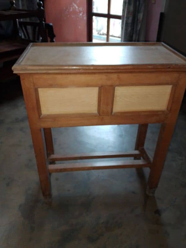 sewing machine table 1