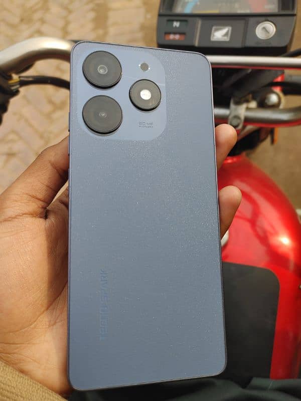 TECNO SPARK 10 PRO WITH BOX FEW MONTH USE 0