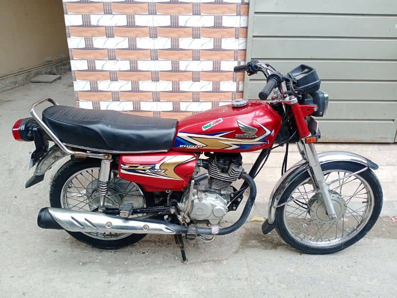 Honda 125 2010 5