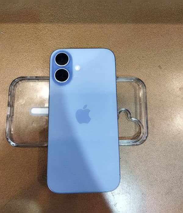 Iphone 16 Blue 1