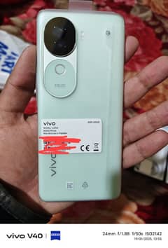 V40E 8+8=16gb  256gb only 13 days use full paking