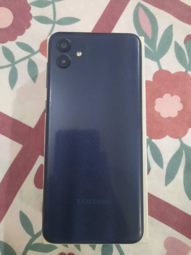 Samsung Galaxy A04 1