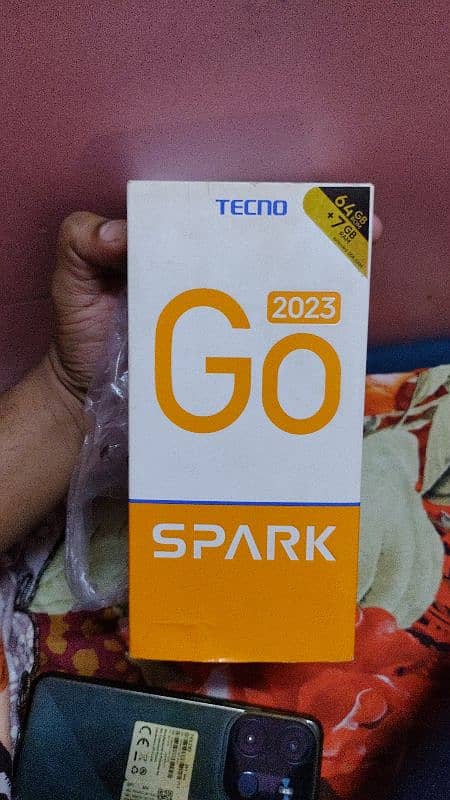 Tecno spark go 2023 4/64 argent sell 6