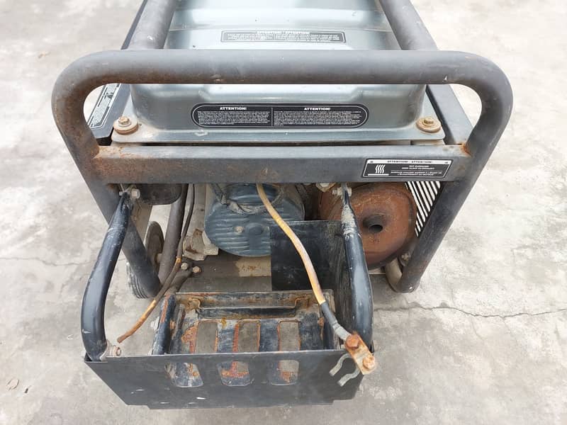 Hyundai HHD 2500.2. 2 kva generator for sale 2