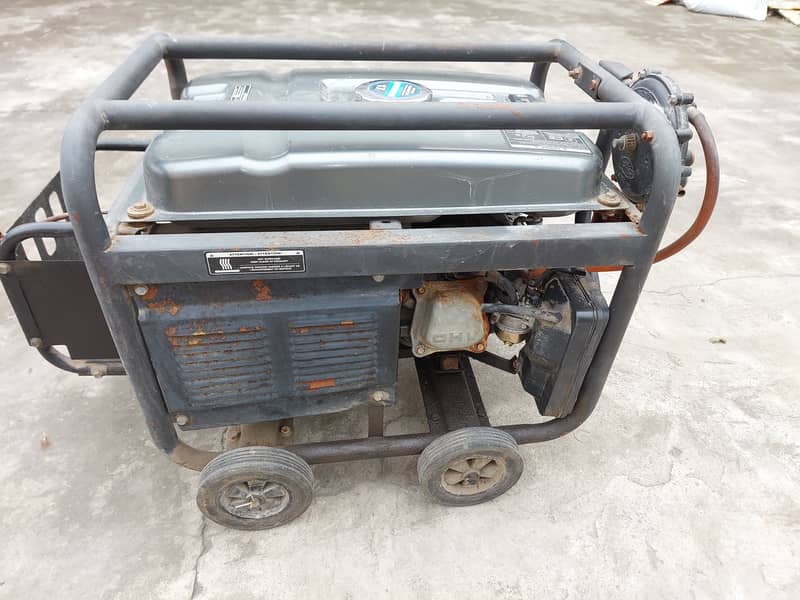 Hyundai HHD 2500.2. 2 kva generator for sale 4