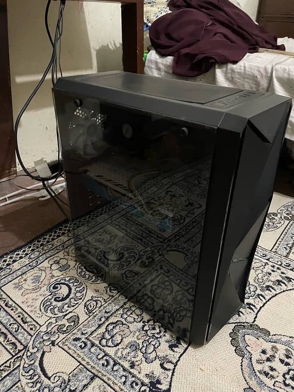 Gaming pc with saphhire nitro rx590 core i5 4 generation for sell 1