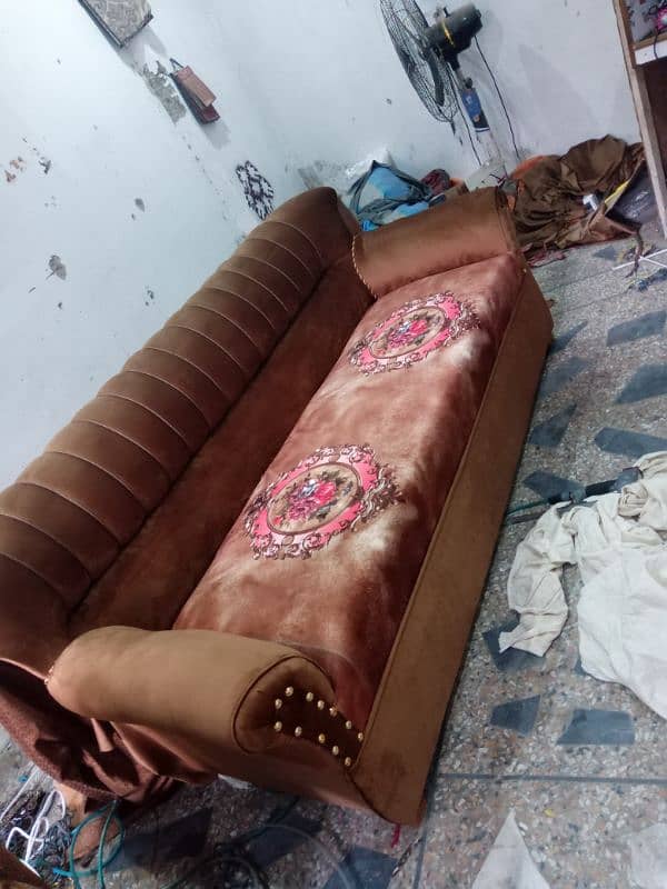 sofa poshish maker 2