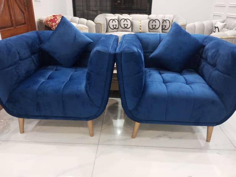 It's a brand New sofa set A1 Condition 5