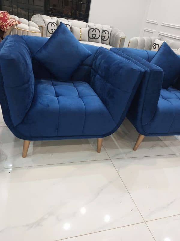 It's a brand New sofa set A1 Condition 6