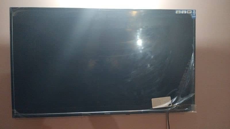 40" LED HD 0