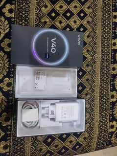 Vivo v40 Mobile for urgent sale My Whatsapp Number 0320=7191455