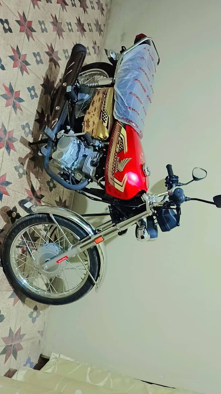 Honda Golden edition 125 0