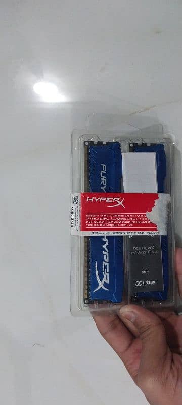 Hyper X Fury 2pcs 8Gb ddr3 1600 mhz Gaming RAM with heat syncs 4