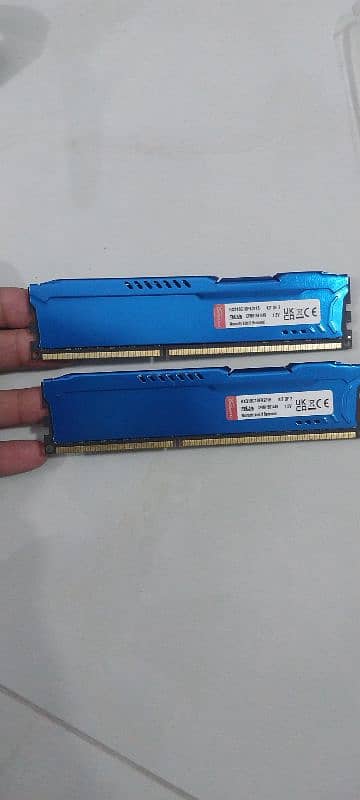 Hyper X Fury 2pcs 8Gb ddr3 1600 mhz Gaming RAM with heat syncs 10