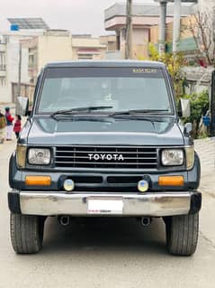 Toyota Land Cruiser 2 1990