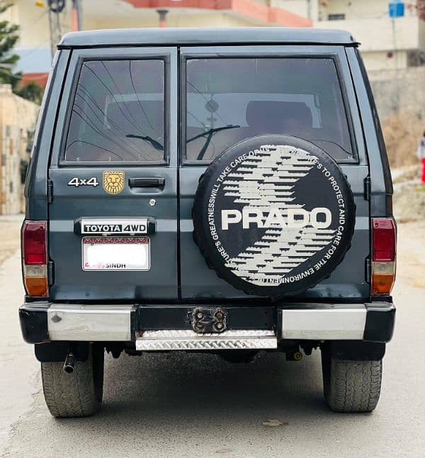 Toyota Land Cruiser 2 1990 1