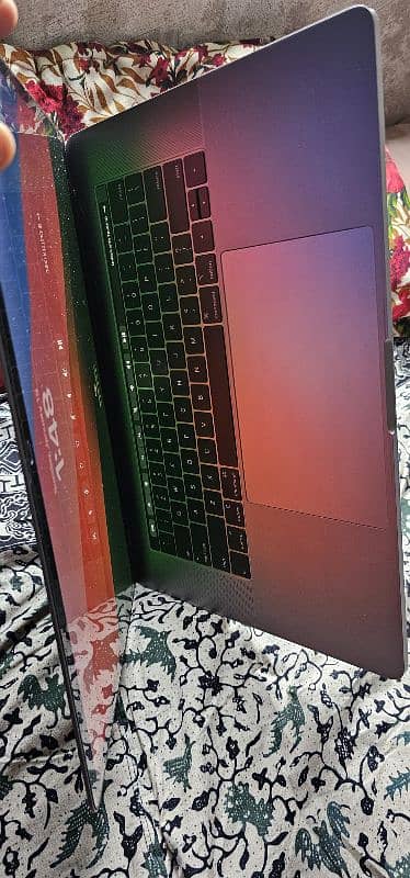 Macbook Pro i7 2019 32/1TB 4