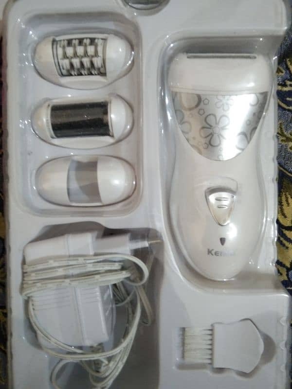 epilator and shaver & callus remover 3