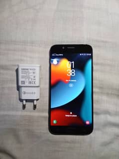 Samsung J7 Pro 3/32 with charger 100% ok