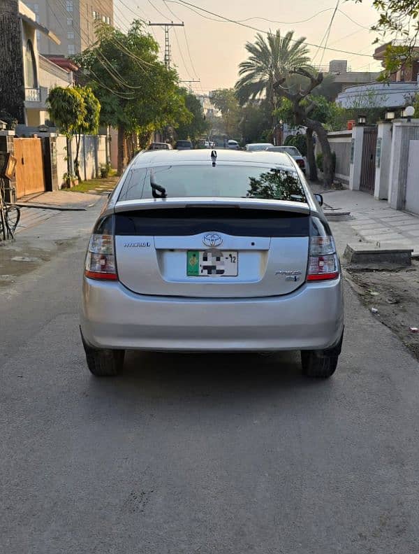 Toyota Prius 2007/2012 G Touring full option 3